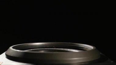 Subwoofer ses hoparlör titreşimler altın Glitter ve gül yaprakları ile
