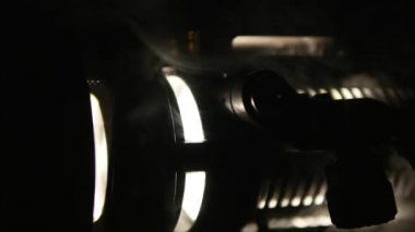 bulutlar duman soyut siyah arka plan üzerine