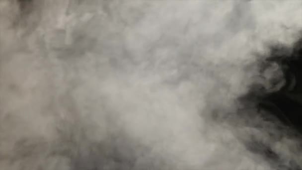 Дым, плавающий в пространстве на черном фоне — стоковое видео