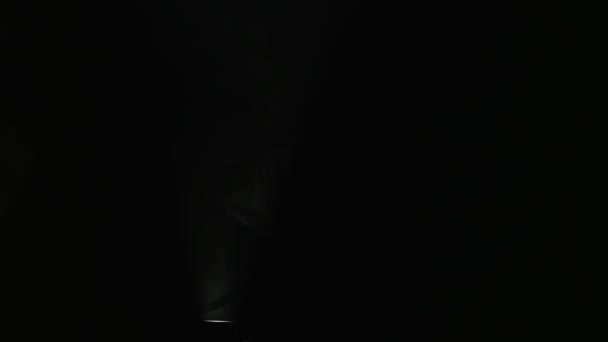 Хмари дим абстрактний на чорному фоні — стокове відео