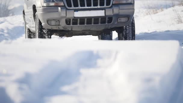 21.01.2018, Chernivtsi, Ucrânia - Passeio extremo de jipe 4x4 na neve — Vídeo de Stock