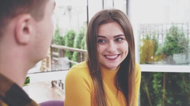 Стоковые Видео Kiss Rain ⬇ Скачать Футажи Kiss Rain | Depositphotos