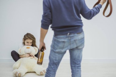 Evlat edinilen çocuğun hayatında dramatik bir an..