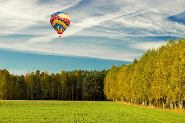 Hava gezileri - altın sonbahar. 