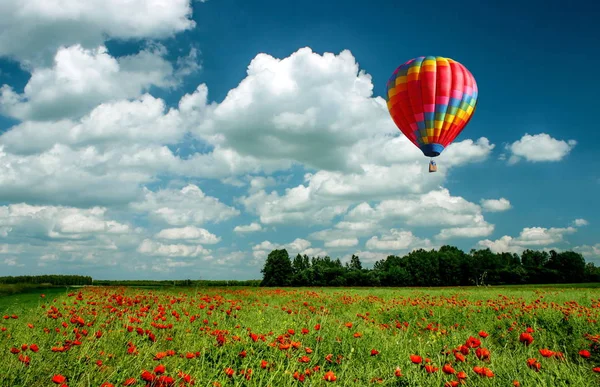 Hava uçuş ovaları üzerinde. 