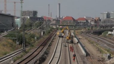tren hattı onarım işçileri berlin Almanya