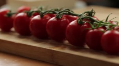 Dolly atış tablo bahçede taze yiyecek dolu