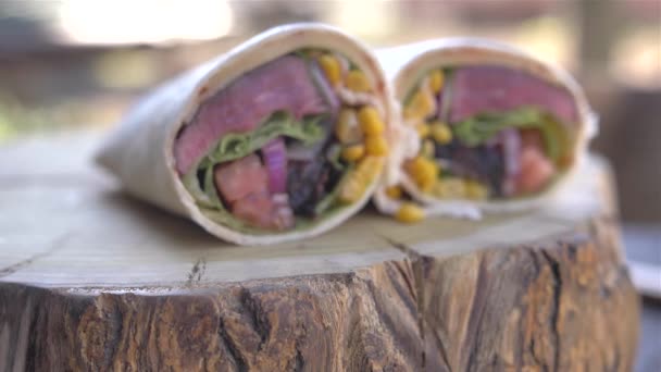 Meksykańskie tradycyjne Jalisco Birria Tacos — Wideo stockowe