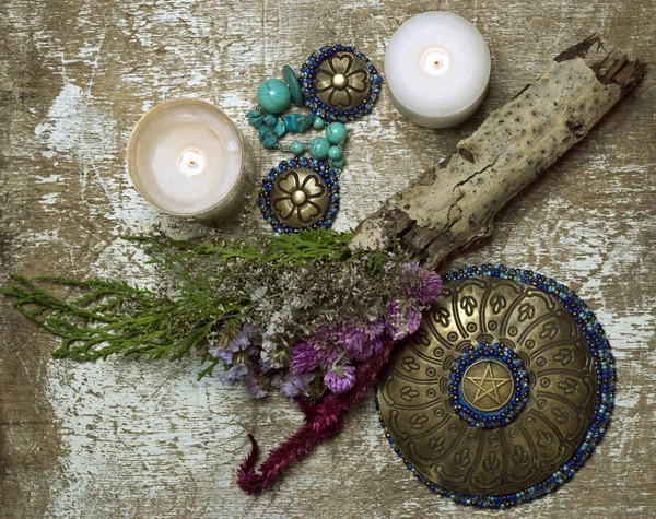 Altar wiccano do Outono. Preparação de Mabon — Fotografia de Stock