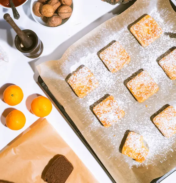 Zoetwaren Stilleven Koekjes Bakkerijproducten Mandarijnen Eieren Toetje Koken Snoep Suiker — Stockfoto