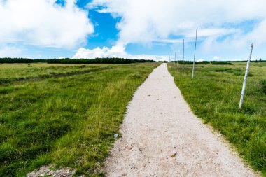 Turistik yol Krkonose Milli Parkı'nda