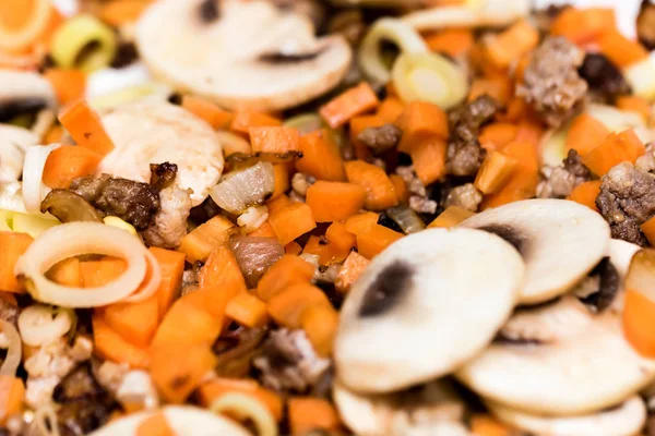 Pişirme pan kavrulmuş sebze