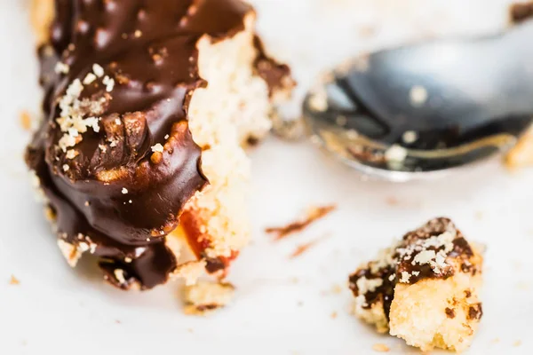 Küçük çikolata şekerleme parçası