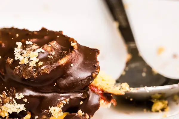 Küçük çikolata şekerleme parçası