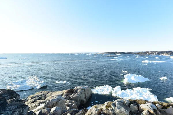 Айсбергів знаходяться на Північний Льодовитий океан в Ґренландія — стокове фото