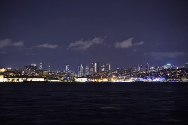 Güzel Istanbul manzaraya günbatımı Zamanı