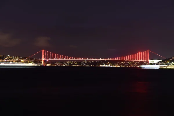 Istanbul bosphorus och bron — Stockfoto