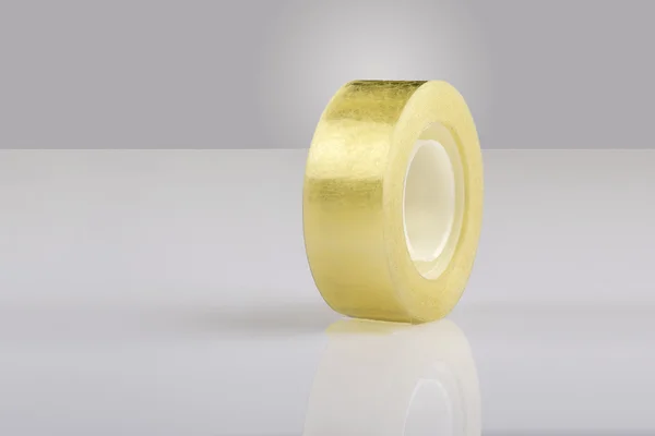 Faixa adesiva transparente amarela — Fotografia de Stock