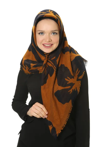 Beautiful young muslim women posing with scarf — Stock Photo, Image