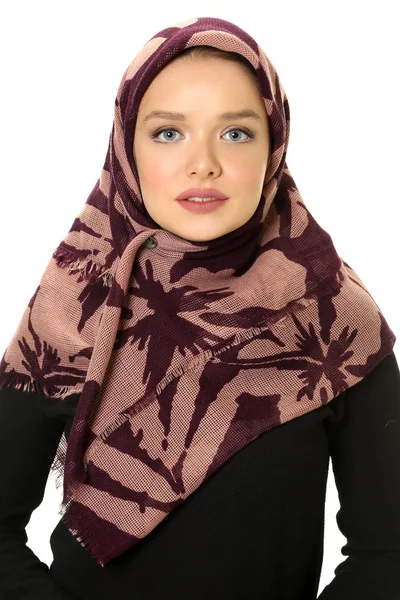 Hermosas mujeres jóvenes musulmanas — Foto de Stock