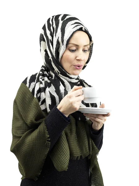 Muslim women posing in islamic dress and scarf — Stock Photo, Image