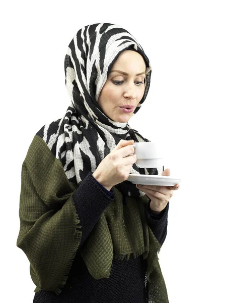 Young muslim women posing with scarf — Stock Photo, Image