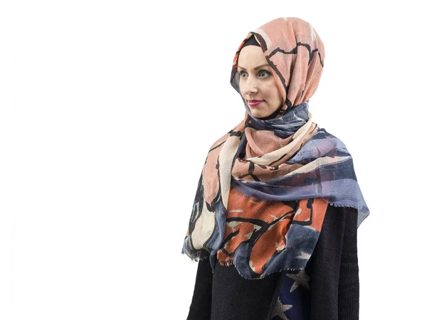 Belle giovani donne musulmane con sciarpa — Foto Stock