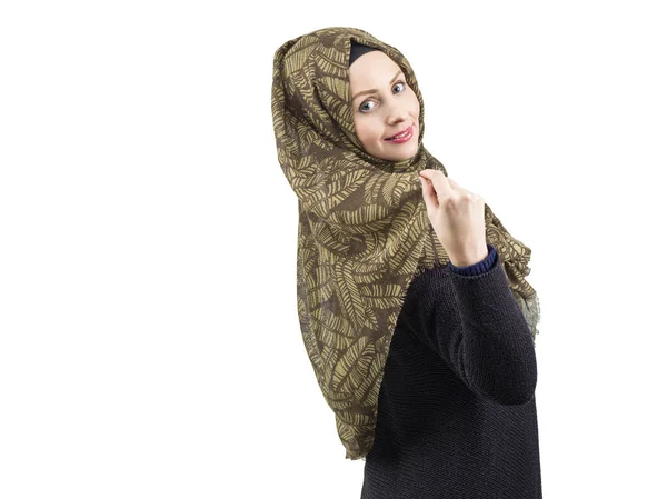 スカーフと美しい若いイスラム教徒の女性 — ストック写真