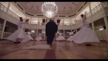 Dervişler whirlings sema gösterisi