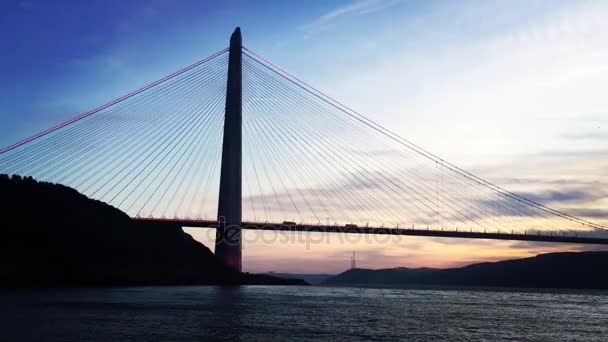 Piękny zachód słońca na nowe Istanbul bosphorus bridge Yavuz Sultan Selim — Wideo stockowe