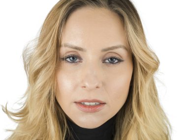 Genç sarışın model portre modern elbise