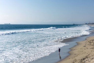 Manhattan beach bulutlu günde