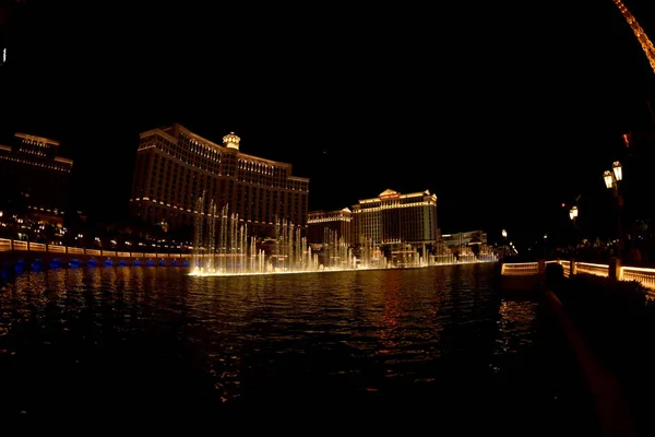 Fuentes en Bellagio Hotel Casino en Las Vegas, NV, EE.UU.. Abril de 2016 . — Foto de Stock