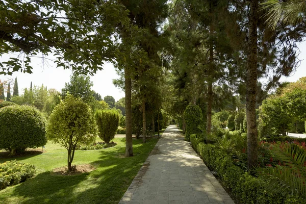 Eram Garden (legendario jardín) en Shiraz, Irán . — Foto de Stock