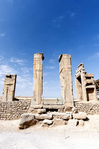 Ruines à Persépolis ville historique à Shiraz, Iran. septembre 2016 — Photo