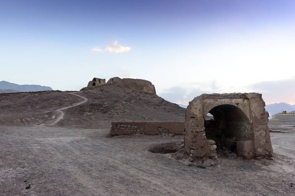 Башни молчания в Язде, Иран
.