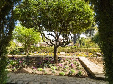 Alhambra Palace, bahçeleri, Kalesi, saat kulesi ve daha karmaşık, Granada, İspanya.