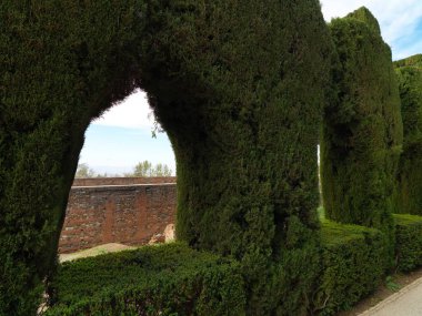 Alhambra Palace, bahçeleri, Kalesi, saat kulesi ve daha karmaşık, Granada, İspanya.