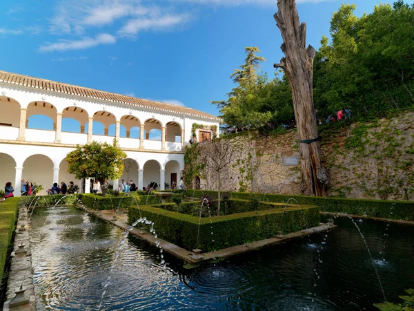 Alhambra Palace, Granada, Endülüs, İspanya. 04 Nisan 2015 — Stok fotoğraf