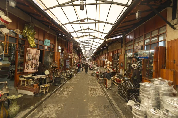 Bazar de cobre tradicional em Gaziantep, Turquia. 8 de Maio de 2011 — Fotografia de Stock