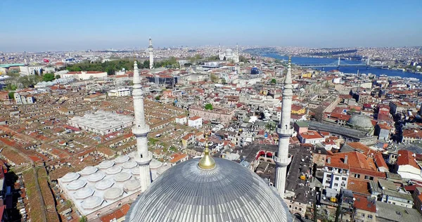 İstanbul 'daki Nuruosmaniye Camii