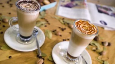 Bardak kahve içmek hazır