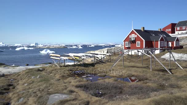 Traditionelles Leben im arktischen Ozean, Grönland. 18. Mai 2016 — Stockvideo