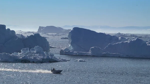 グリーンランドの北極海の氷山 — ストック写真
