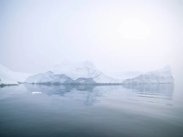Арктичних Айсбергів Північний Льодовитий Океан Ґренландія — стокове фото
