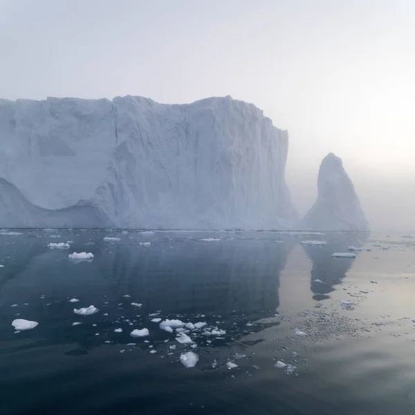 Τεράστιοι Παγετώνες Στον Αρκτικό Ωκεανό Στη Γροιλανδία — Φωτογραφία Αρχείου