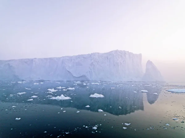 Grönland Kuzey Buz Denizi Üzerinde Arctic Buzdağları — Stok fotoğraf