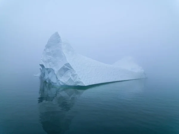 Buzdağları Grönland Kuzey Buz Denizi Üzerinde — Stok fotoğraf