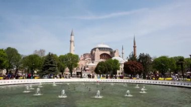 Istanbul, Türkiye'de Ayasofya'nın timelapse. 16 Nisan 2017