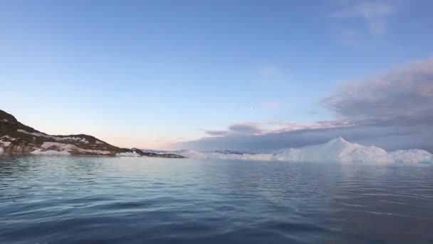 Арктические Айсберги Арктическом Океане Гренландии — стоковое видео